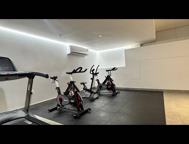 3 BEDROOM APARTMENT FOR SALE IN UMHLANGA RIDGE